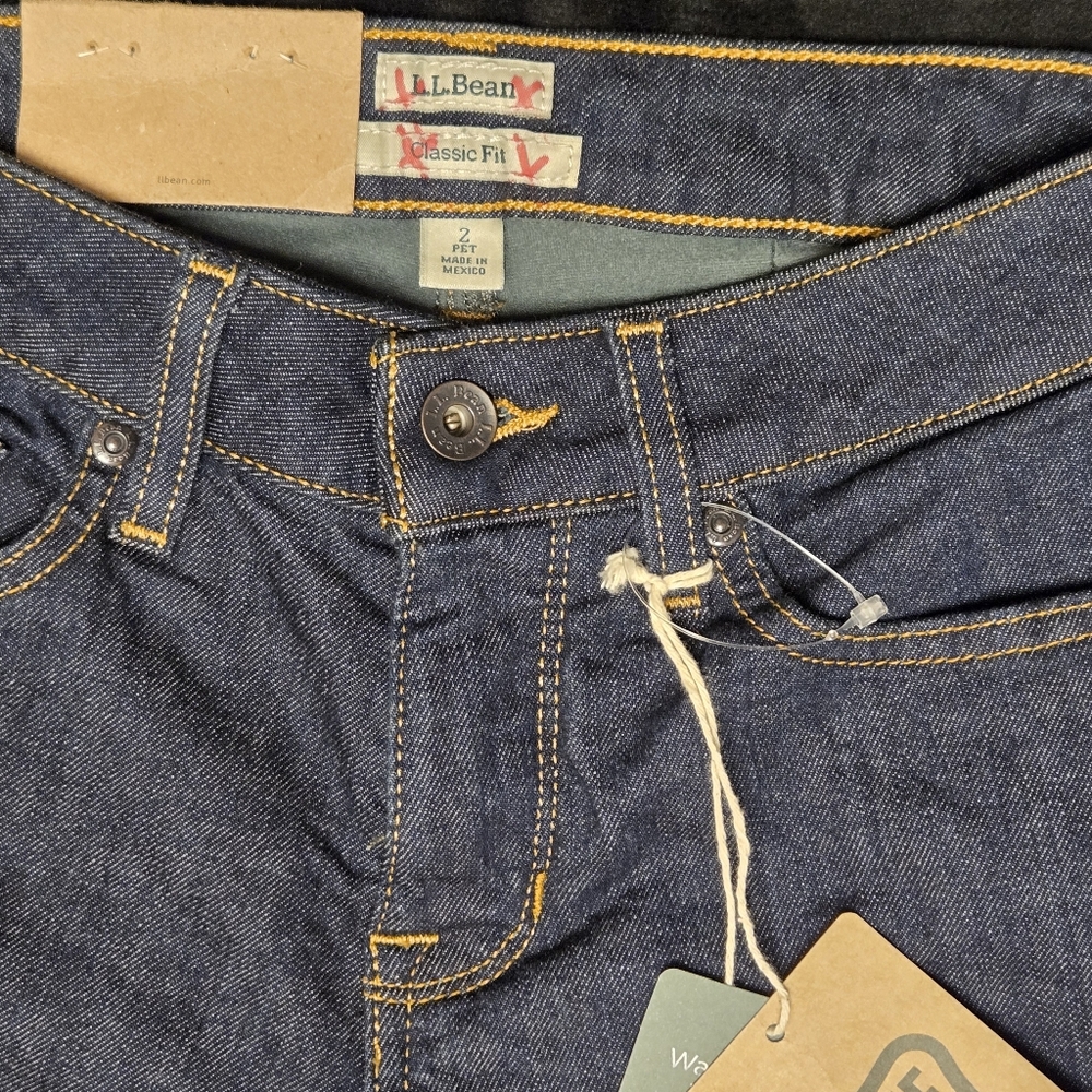 L.L Bean True Shape Fleece Lined Denim Jeans Womens Size 2P - Picture 3 of 9